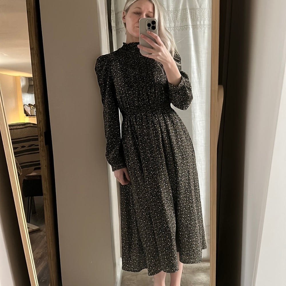 Dôen ish dress from boutique